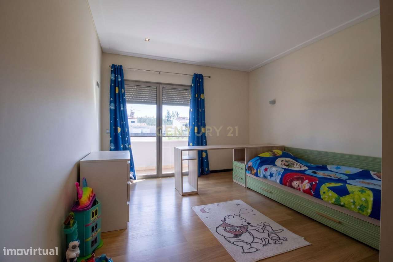 T3 com Terraço de 63 m² e Garagem de 70 m² | Comeira, Marinha Grande-22