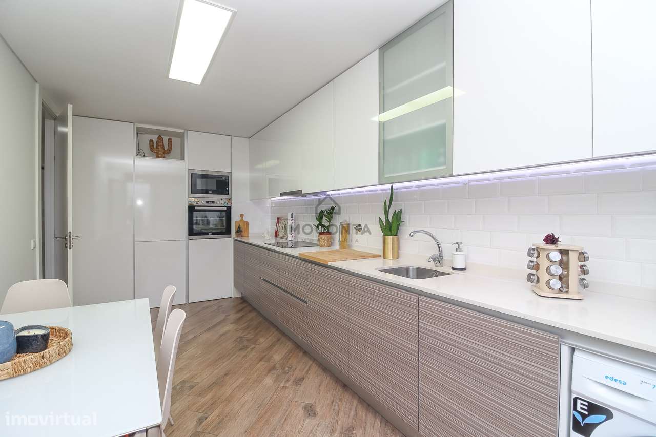 T3 Último Piso c/Terraço Edificio Camaleão- Valongo-12