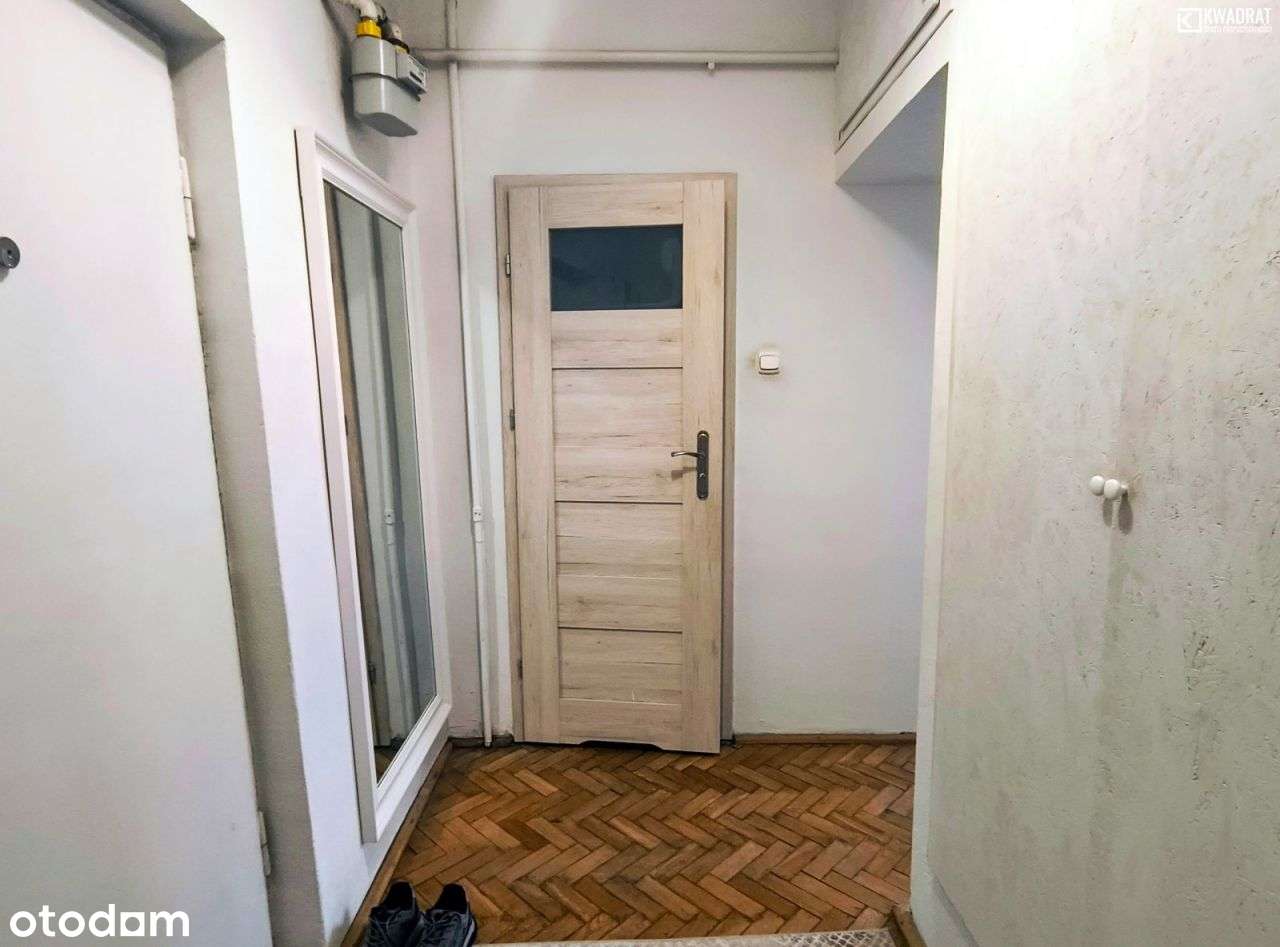 Dwa pokoje 40.50 m2 + balkon super lokalizacja. Śr-10