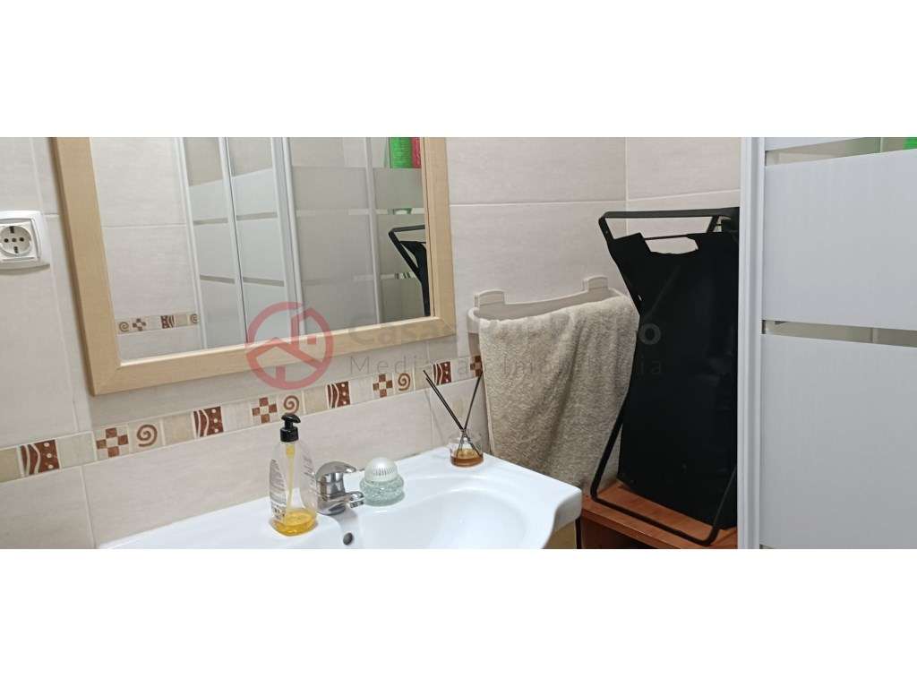 Excelente Apartamento T2 em Corroios-21