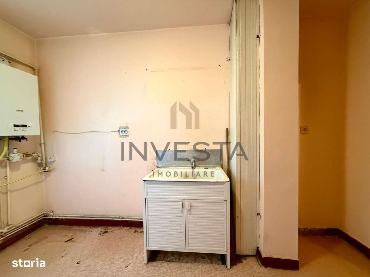 De vanzare apartament cu 3 camere pe strada Izlazului! - Imagine principală: 5/10