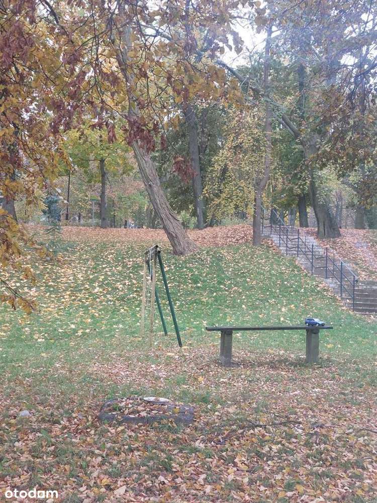 Klimatyczne, 2 pokojowe z wyposażeniem, I piętro w centrum-13