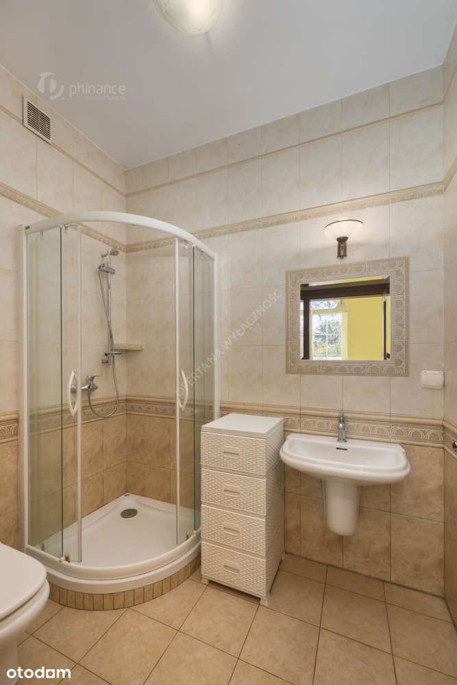 Salon z kuchnią, 8 sypialni, 443,70m2, garaż!-19