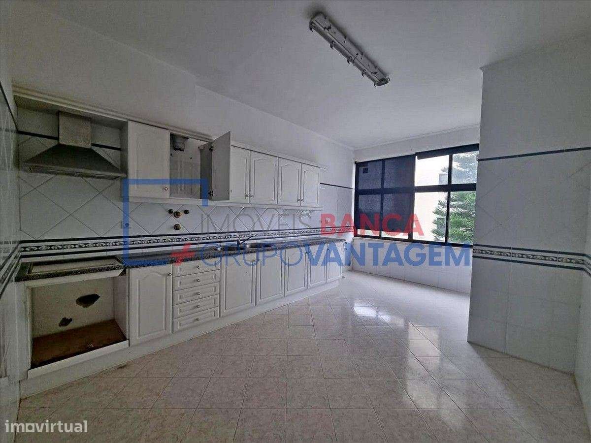APARTAMENTO T3 SANTARÉM - Grande imagem: 3/12