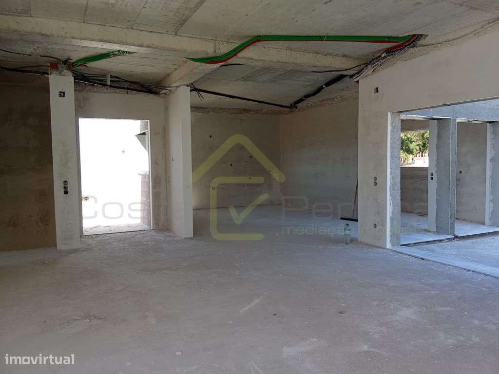 Moradia T4 Nova com vista deslumbrante de campo, a minutos de Torre... - Grande imagem: 4/12