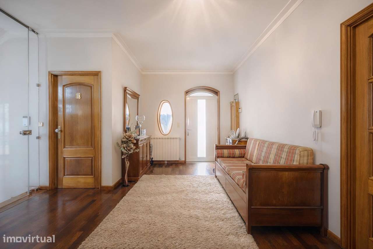 Moradia Independente T5 | Jovim (Atães) | Vista Panorâmica Rio Douro-17