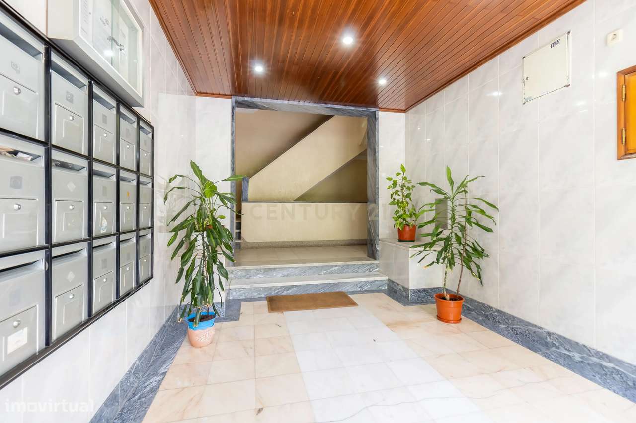 Apartamento T2 Remodelado em Queluz - Grande imagem: 3/21