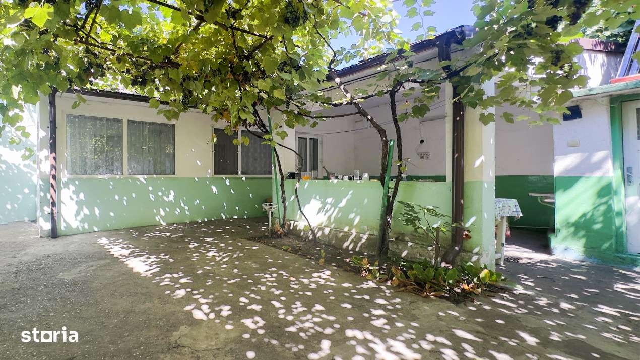 Casa cu 4 camere, in Eforie Nord, renovata, pret exceptional, teren pr - Imagine principală: 2/14