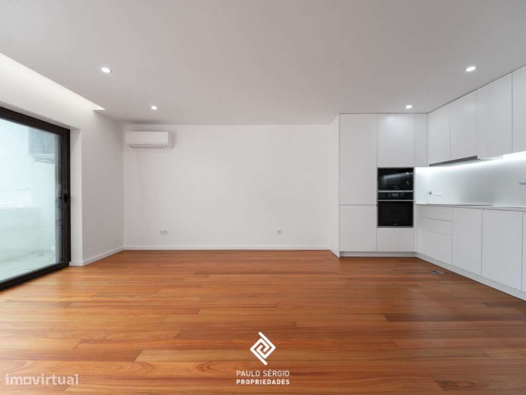 Apartamento T3 Duplex em Espinho-17