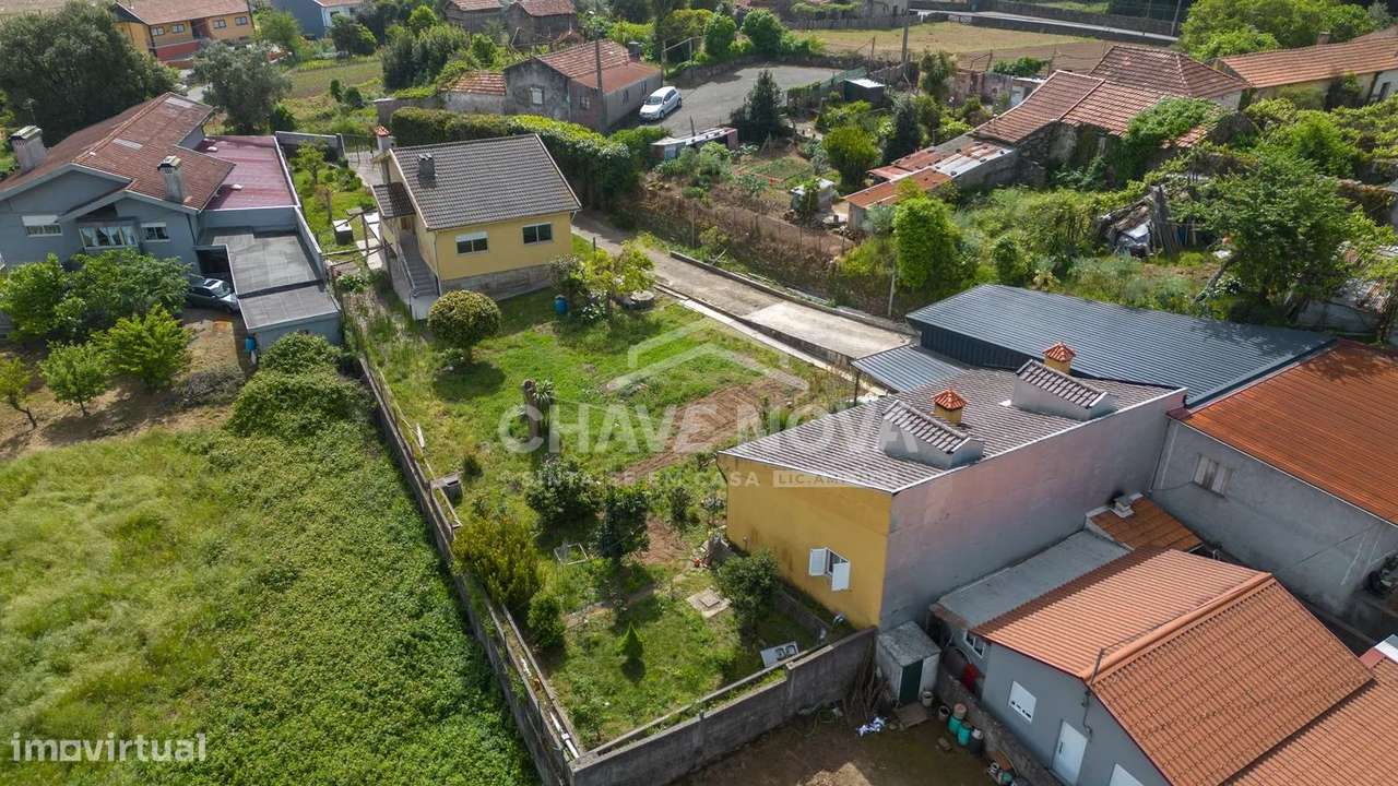 PS - Moradia T3, inserida num terreno com 1500m²-12