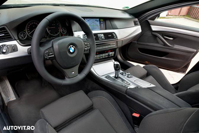 BMW Seria 5 520d Sport-Aut. - 11