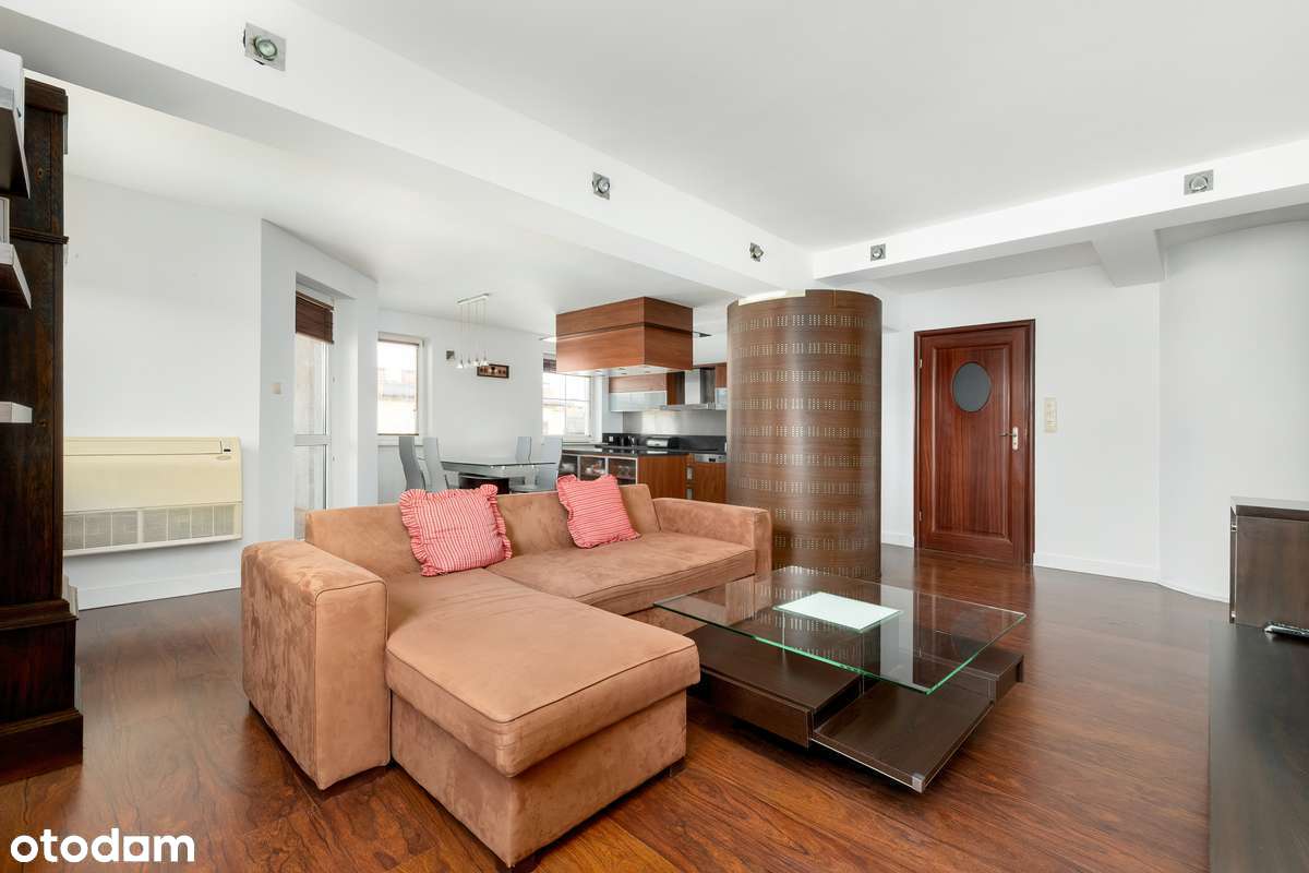 Apartament w świetnej lokalizacji, blisko Centrum, 3/4 pokoje .-5