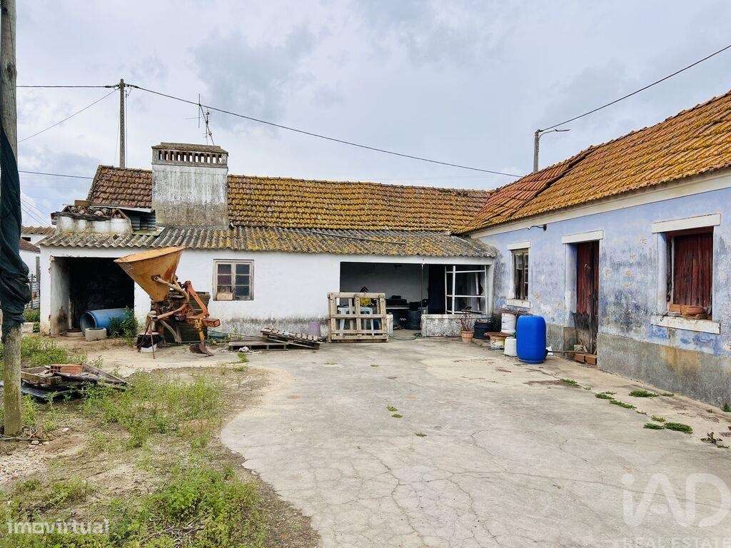 Casa / Villa T3 em Fazendas de Almeirim de 210,00 m2 - Grande imagem: 4/8