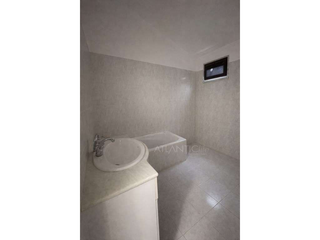 Escritório espaçoso em Idanha - Grande imagem: 5/6