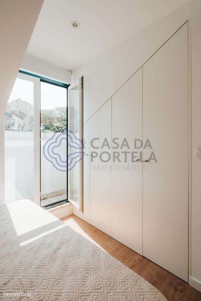 T2 Remodelado com Vista de Rio – São Vicente, Lisboa-11