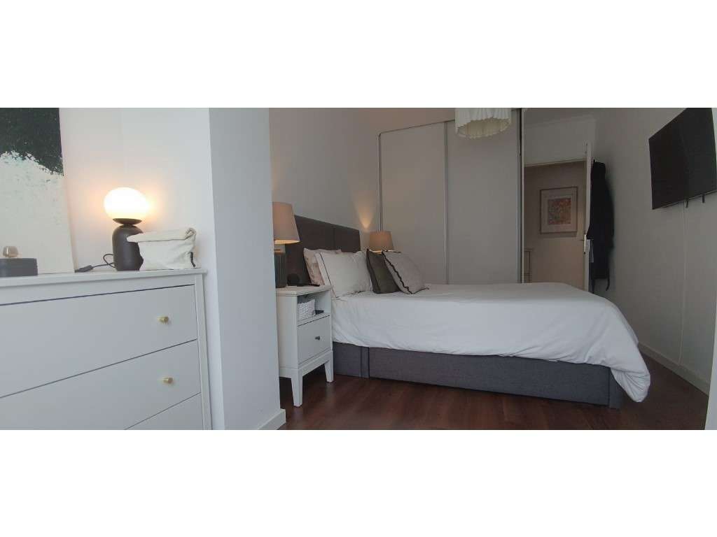Maravilhoso T2 Remodelado - Barcarena-12