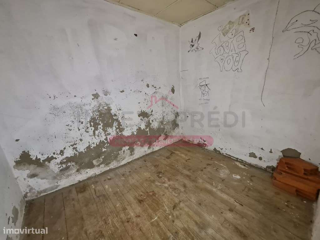 Moradia para recuperar T4 - Escalhão - Grande imagem: 5/21