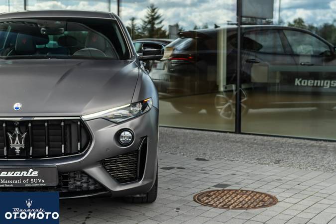 Maserati Levante S Granlusso - 4