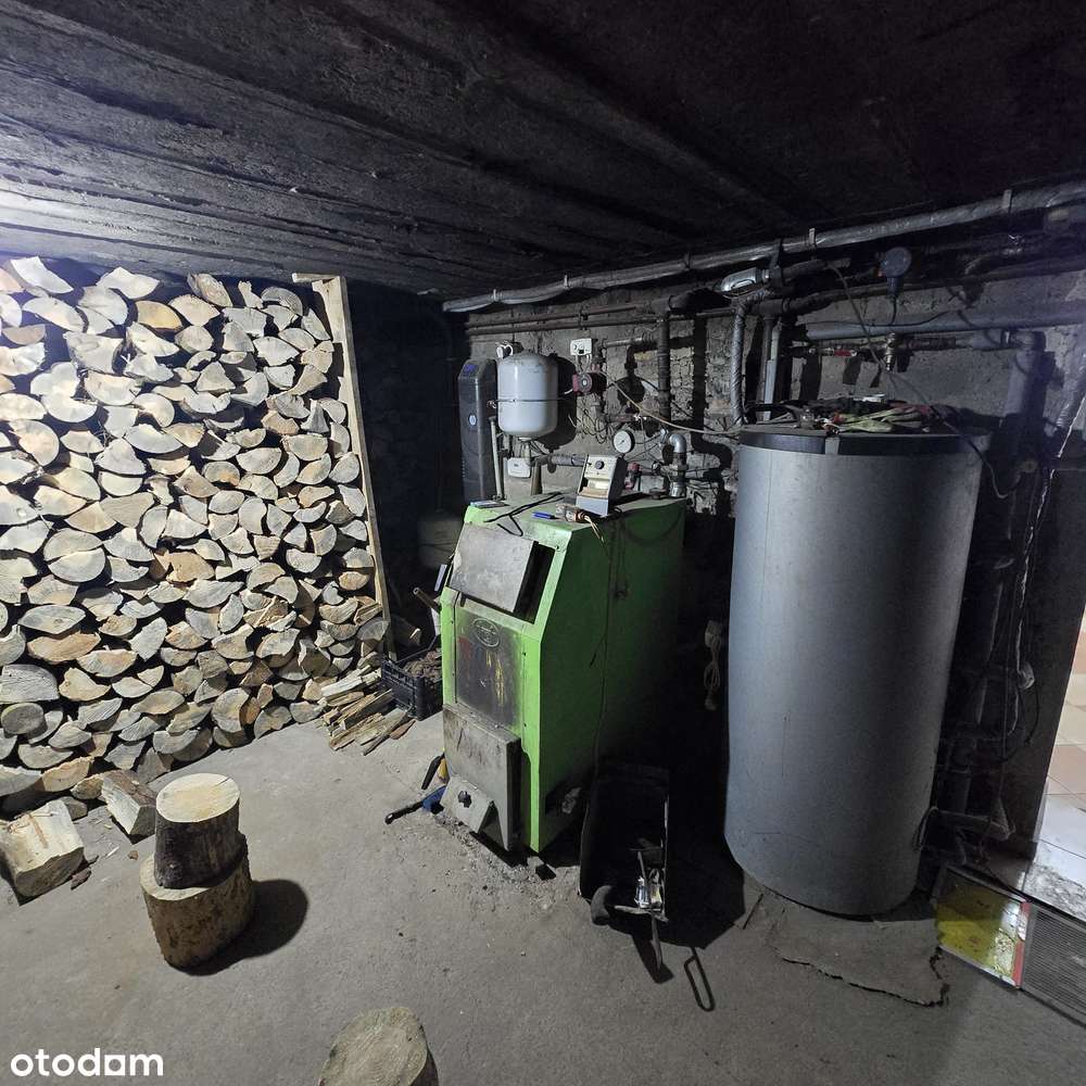 Dom z dużą działką. OKAZJA!-13