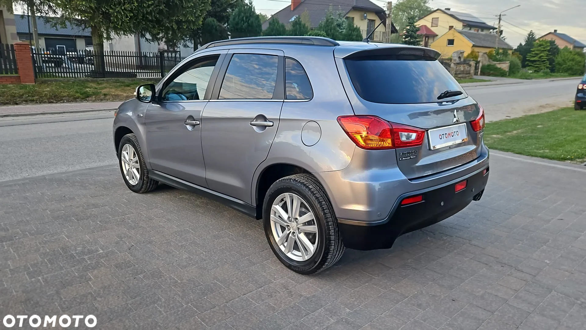 Mitsubishi ASX 1.6 2WD 35 Jahre - 9