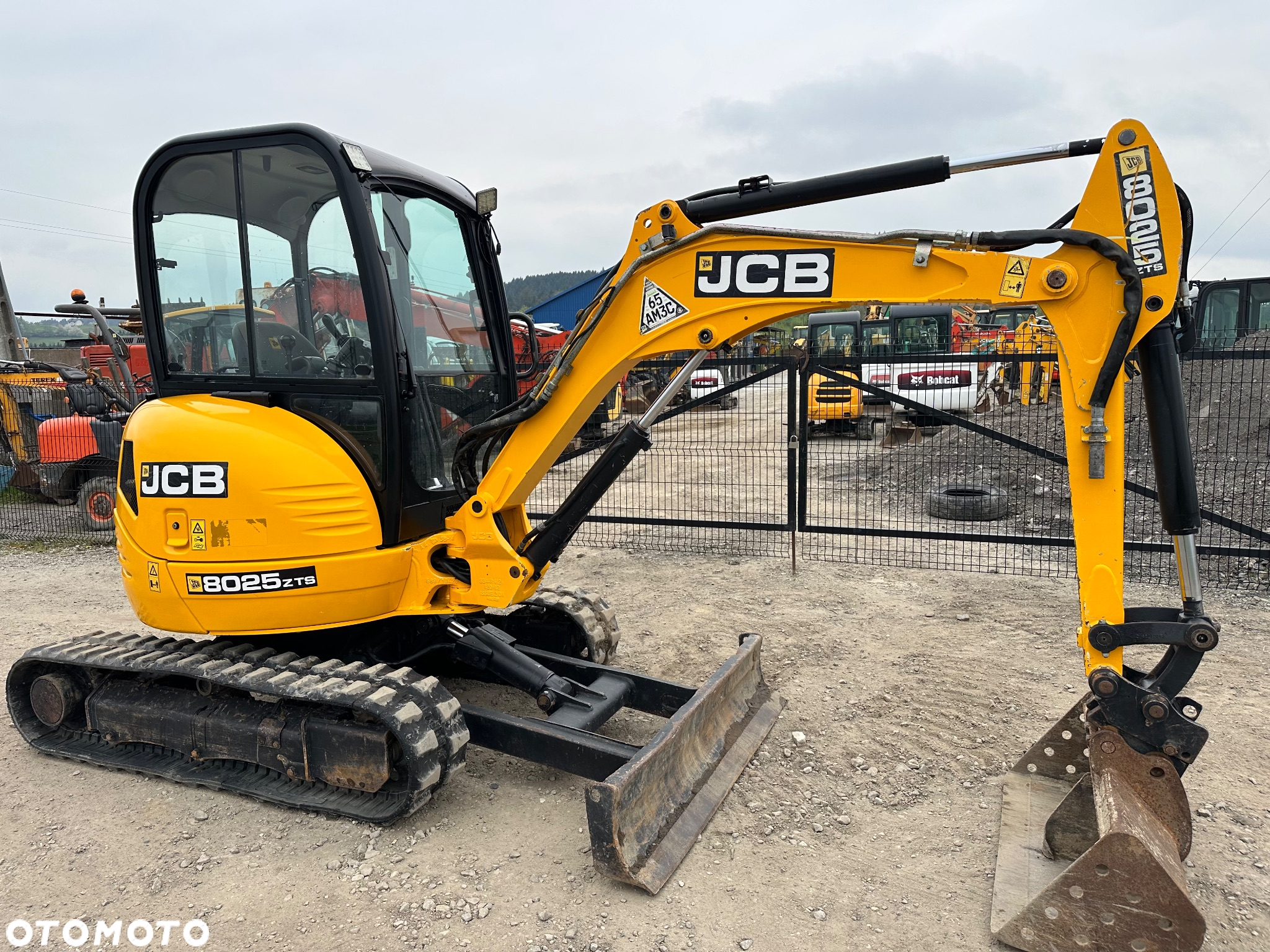 JCB 8025 zts - 8