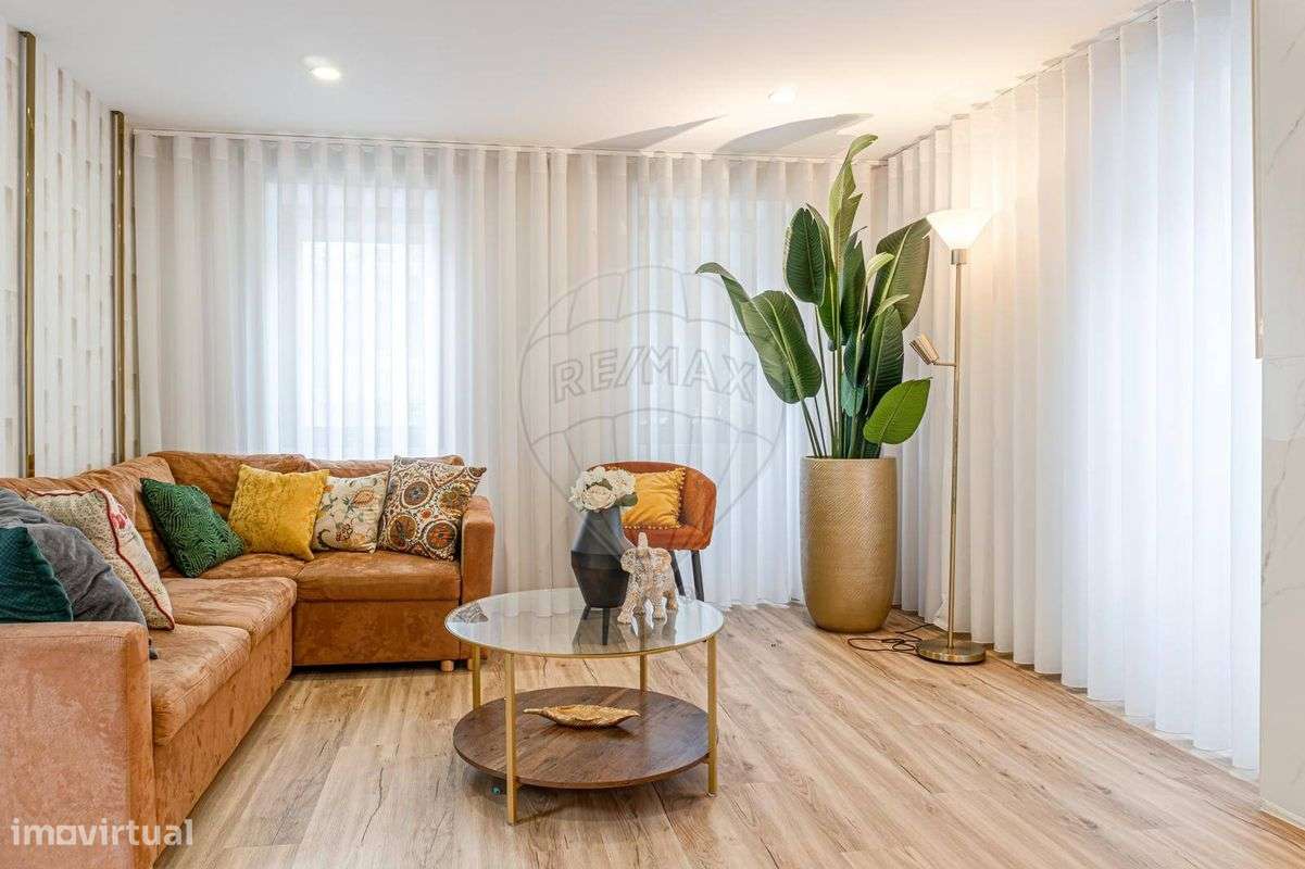 Moradia T8 para venda - Grande imagem: 4/15