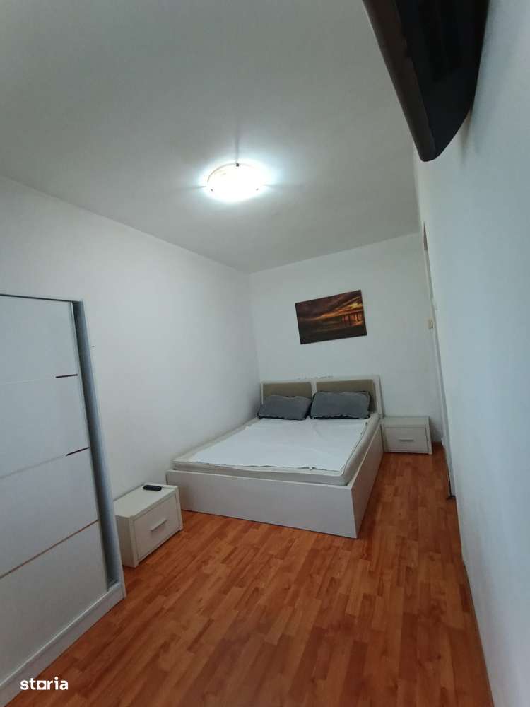 APARTAMENT 3 CAMERE CENTRALA PROPRIE METROU GORJULUI-5