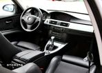 BMW Seria 3 325i - 30