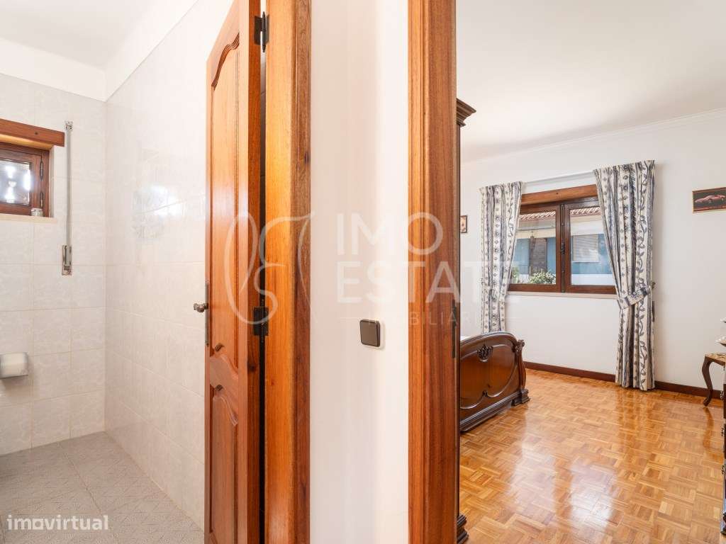 Moradia Isolada T4 Antuzede-16