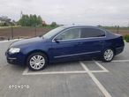 Volkswagen Passat 2.0 FSI Highline - 2