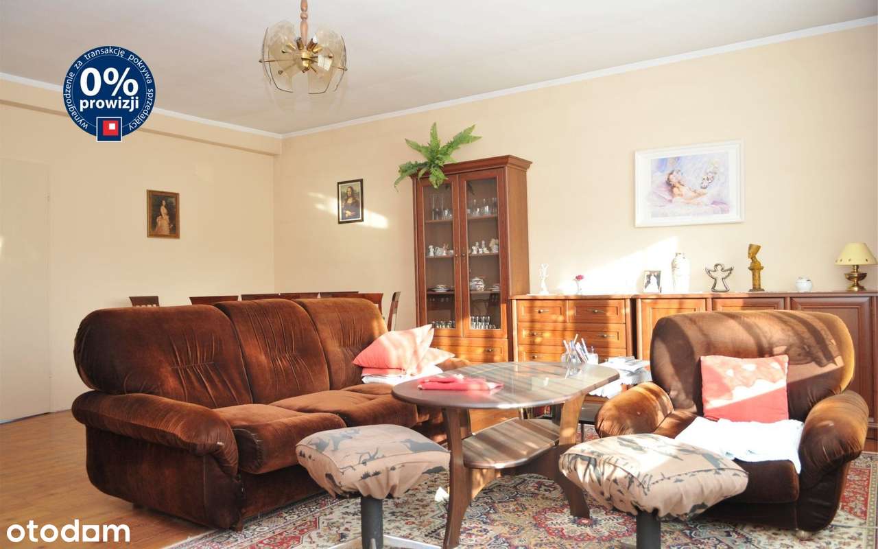 Dom dwurodzinny (3 niezależne wejścia), 300m2, 9 pokoi .-9