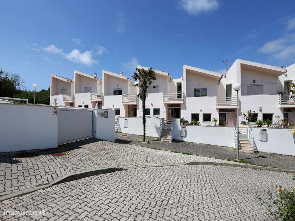 Moradia T3 em condomínio com piscina com a melhor vista para a Prai...-38