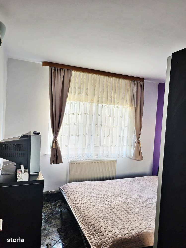 Codlea, apartament 2 camere decomandat, etaj 1, mobilat, 75000 euro - Imagine principală: 5/9