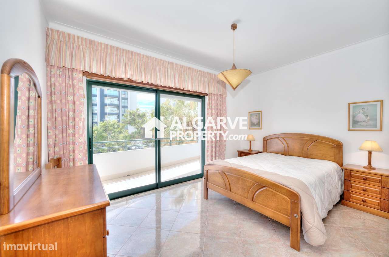 Elegante T2 Duplex  a 5 minutos da praia de Quarteira, Algarve - Grande imagem: 4/38