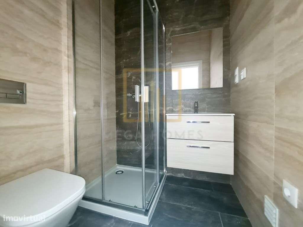 T4, Novo, último piso, em Fojo, Portimão-5