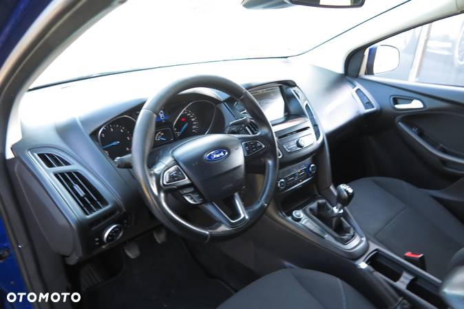 Ford Focus 2.0 EcoBlue Active Business - 23