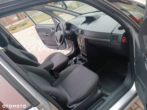 Opel Meriva 1.6 Cosmo MTA - 13