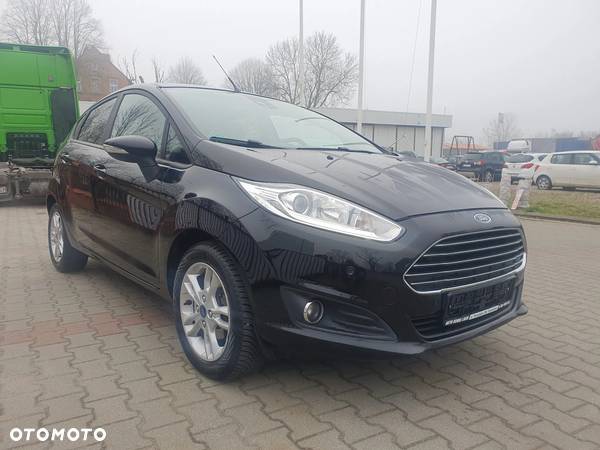 Ford Fiesta 1.0 Champions Edition - 5