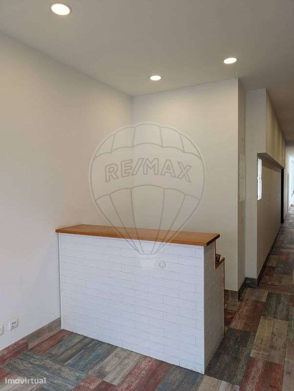 Loja  para arrendamento - Grande imagem: 2/17