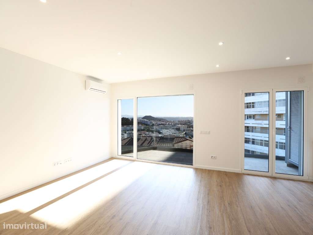 Apartamento T3 Duplex Novo com terraço privado com piscina no Prédi...-7