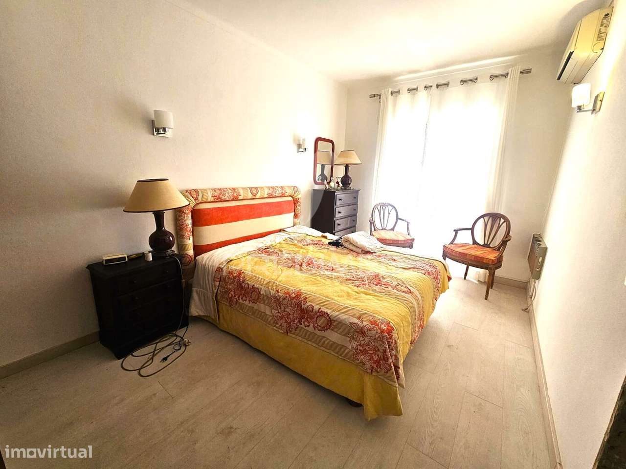 Excelente Moradia Familiar Isolada com Garagem e Terreno no Centro... - Grande imagem: 5/33