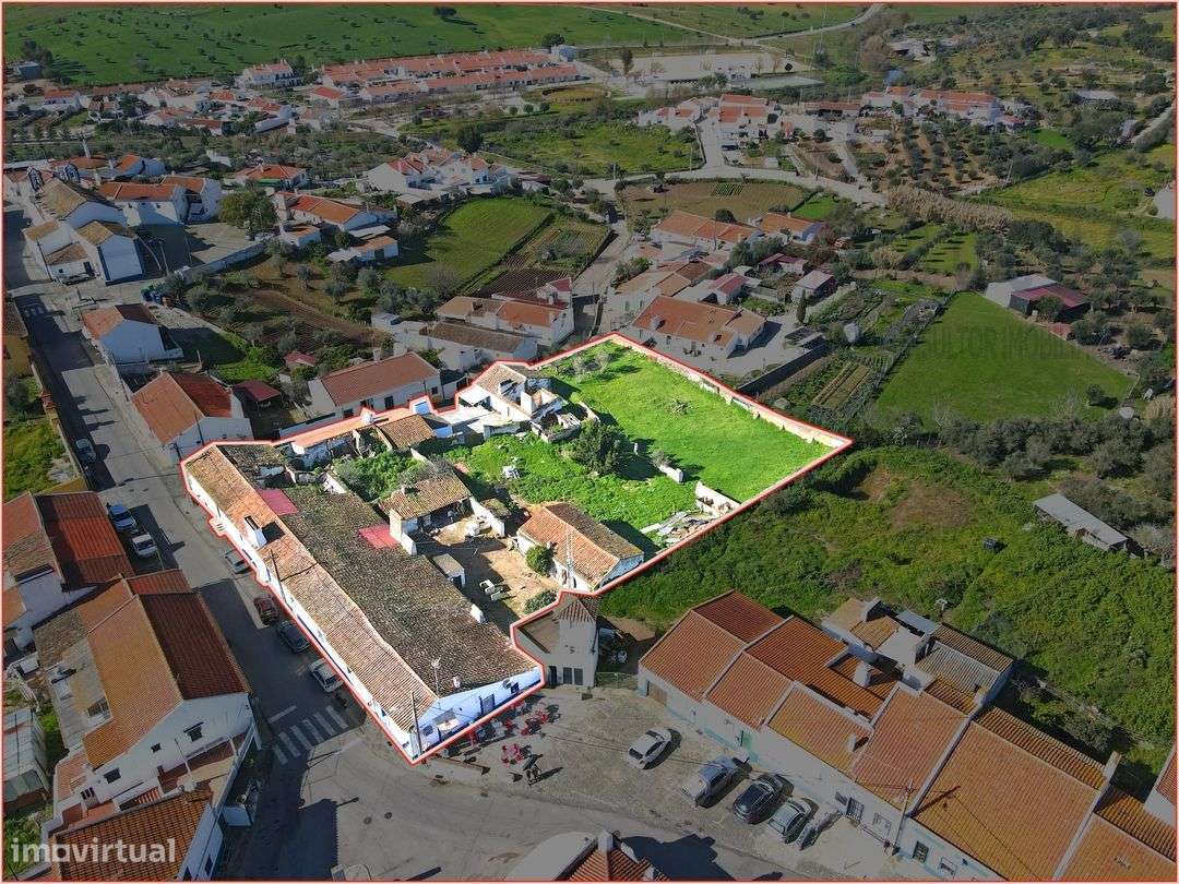 Prédio urbano plurifamiliar- N.ª Sr.ª Machede - Évora - Grande imagem: 2/13