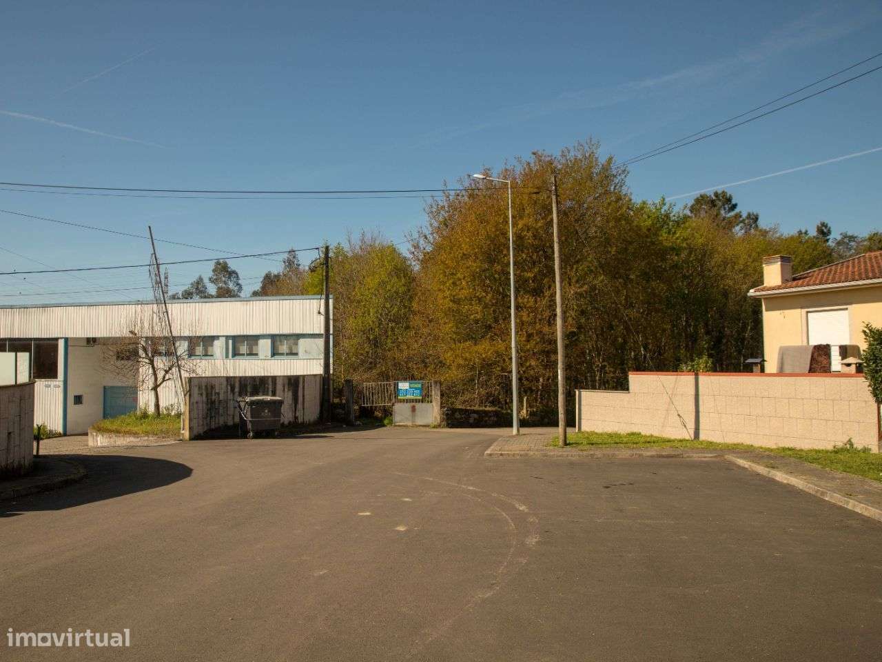 Oportunidade para construção - terreno com 5587 m² - Grande imagem: 1/13