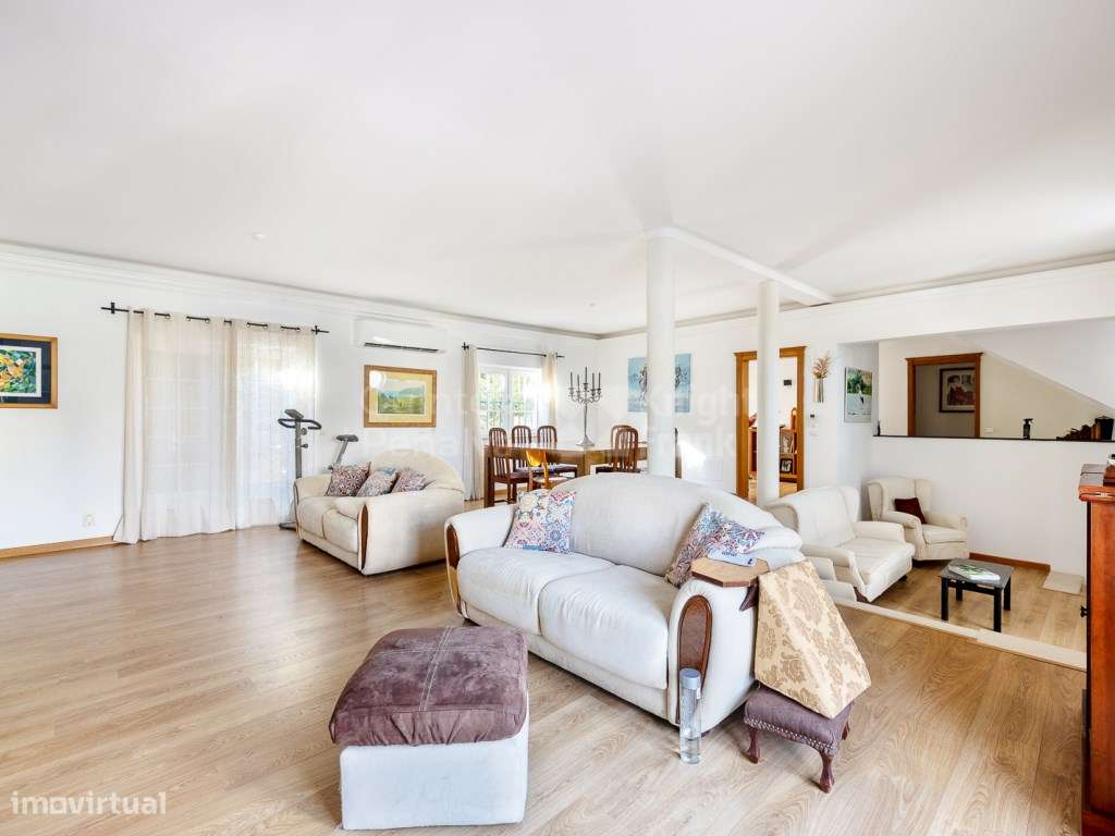 Moradia T5 com jardim e garagem em Setúbal - Grande imagem: 4/25