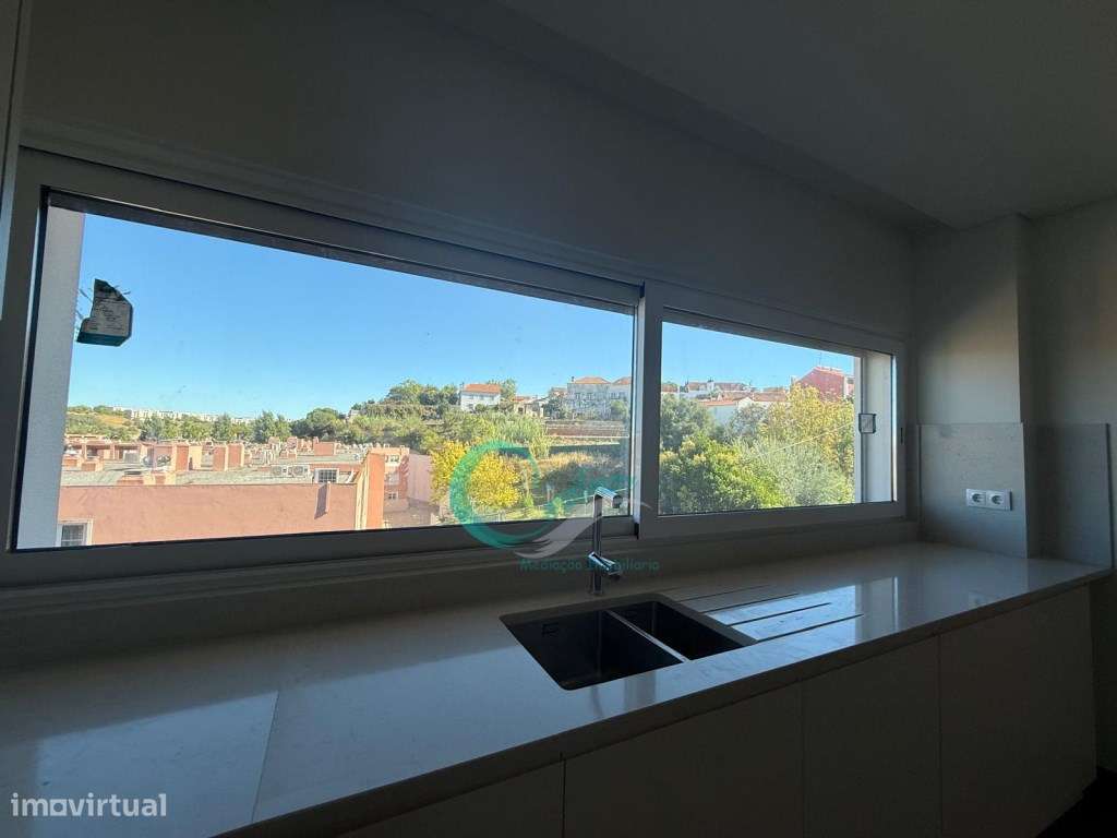 Apartamento T2 com dois lugares de estacionamento na Cova da Piedad... - Grande imagem: 5/26