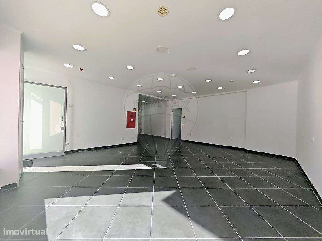 Loja  para arrendamento - Grande imagem: 4/35