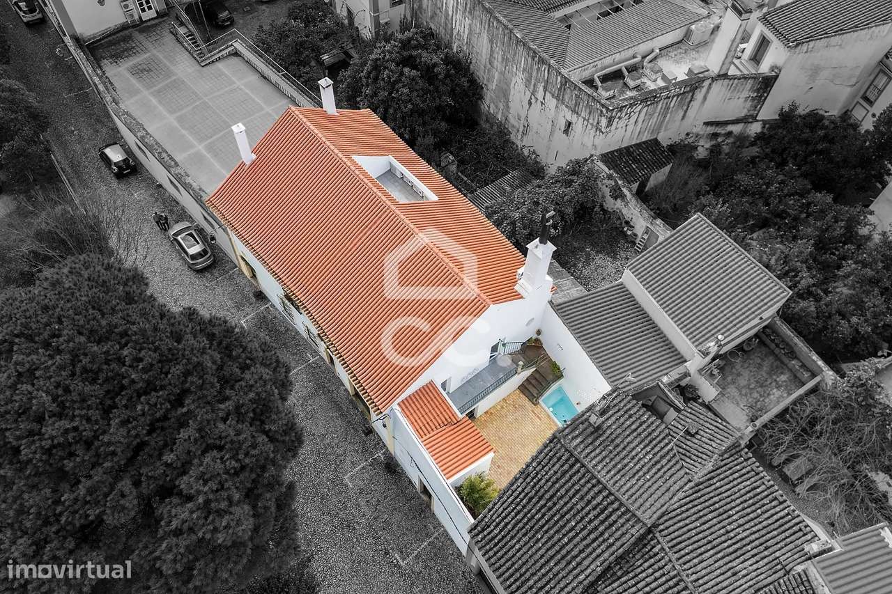 Moradia senhorial T4+1 com garagem e piscina no centro histórico nobre - Grande imagem: 4/60