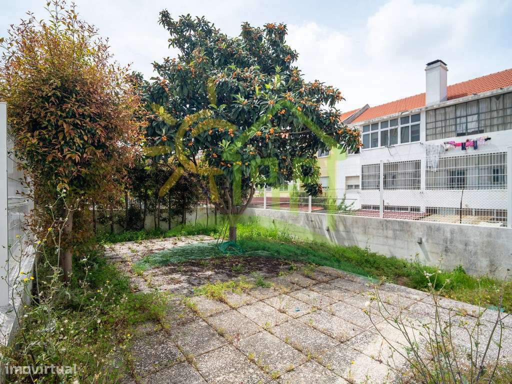 Apartamento T1 Tot. Remodelado Olival Basto Terraço 80m2-23