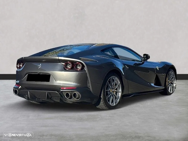 Ferrari 812 Superfast Standard - 5