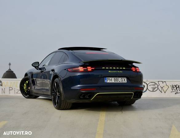 Porsche Panamera Turbo - 4